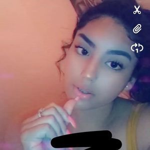 Meet your Posher, Cynthia